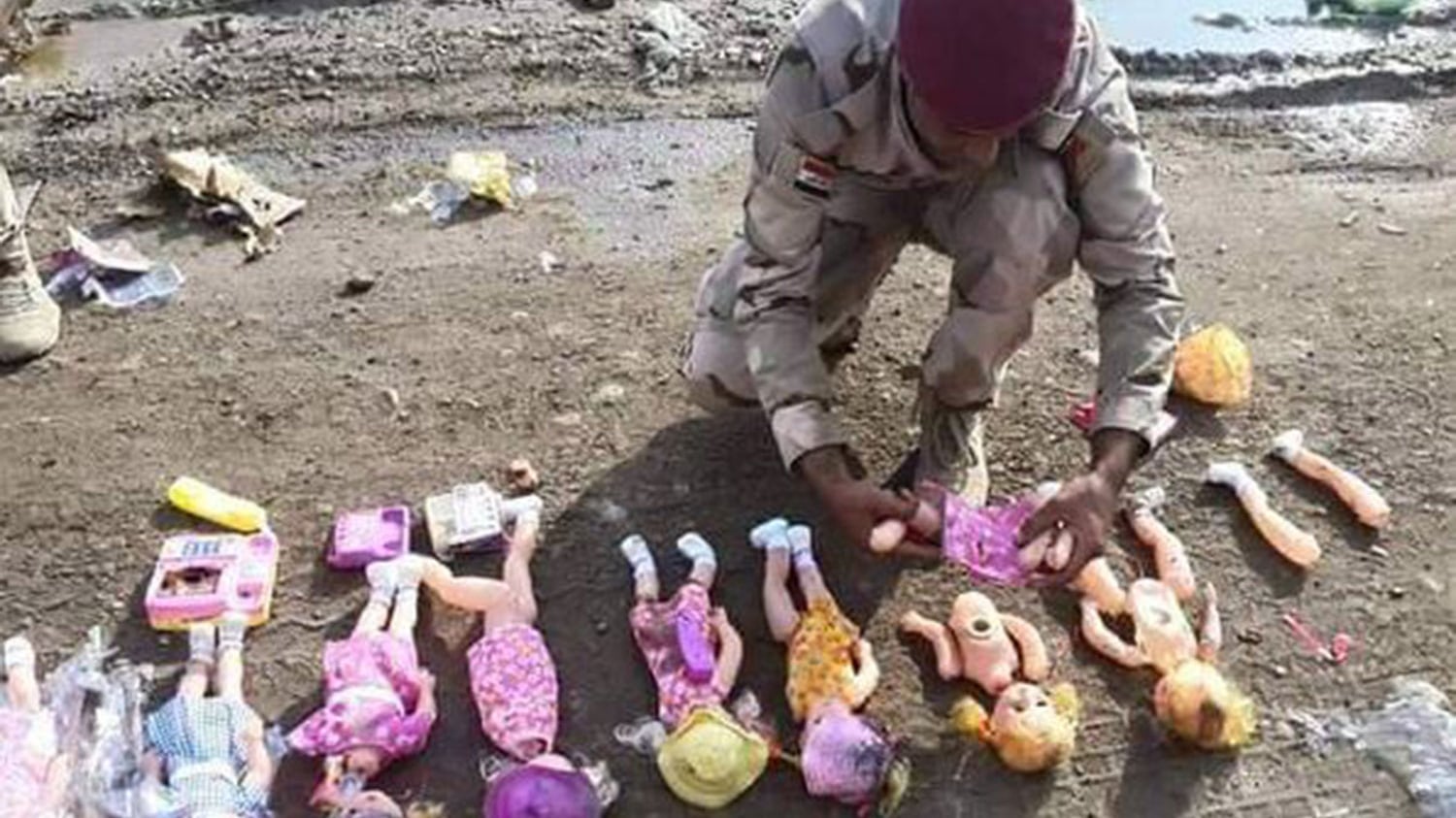 L'Isis preparava un attentato con bambole piene di esplosivo