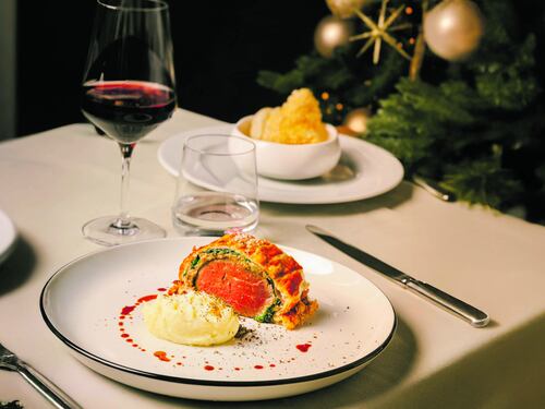 Natale con i tuoi al ristorante. Tradizione senza pensieri