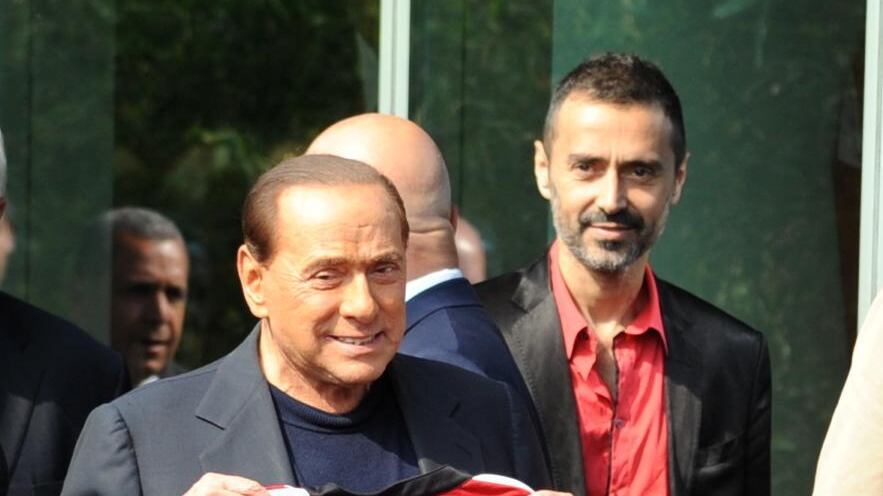 Berlusconi riunisce Fi e Lega per fare lo sgambetto a Renzi