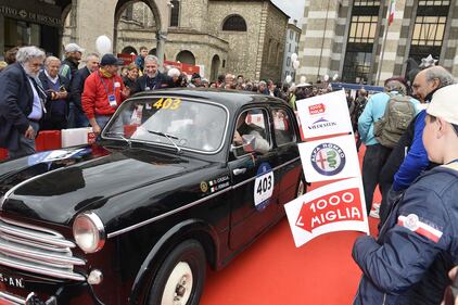Mille Miglia, a Brescia il tradizionale rito della punzonatura 20