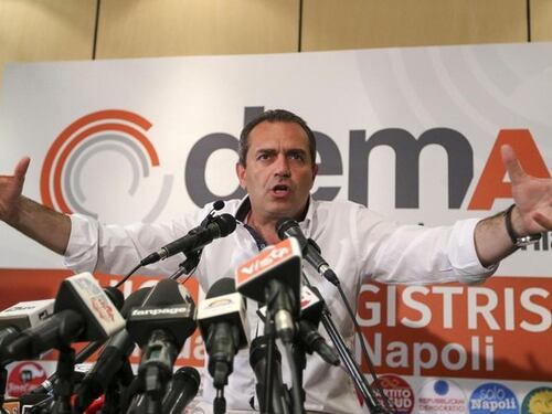 De Magistris, ammucchiata a sinistra per le Europee