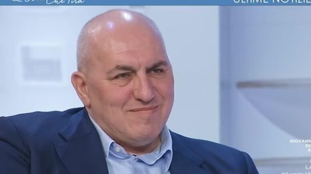 "Gas e bollette, il governo solo ora...". Il tweet di Crosetto scatena la bufera