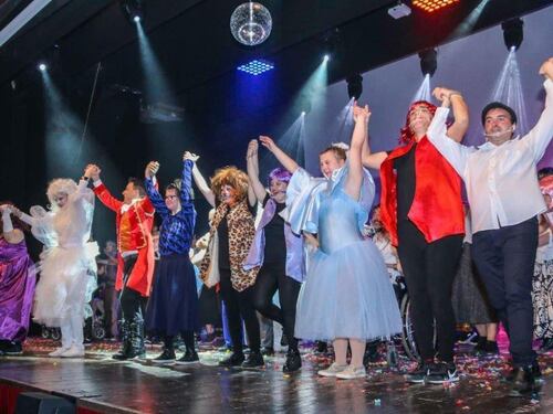 "Tutti pazzi per il musical", lo show di cento attori con autismo