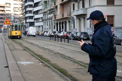 Milano donna investita dal tram 3