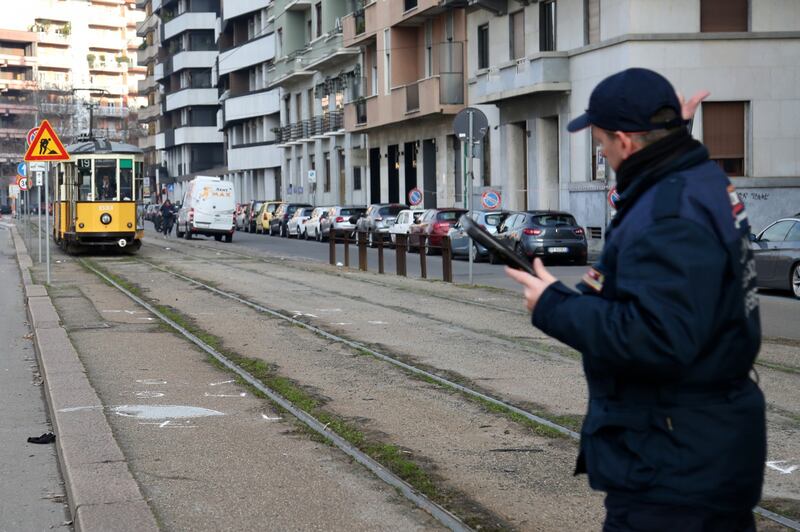 Milano donna investita dal tram 3