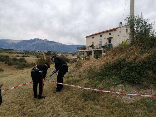 Inglese uccisa, si cerca il compagno. Sparita anche la macchina della coppia
