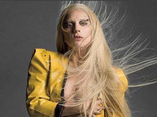 Billboard: Lady Gaga a seno nudo donna dell'anno