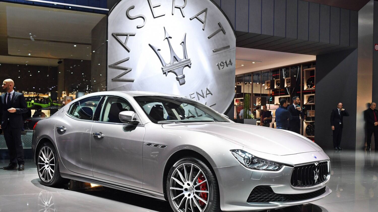 Maserati Ghibli indossa l'abito da ammiraglia