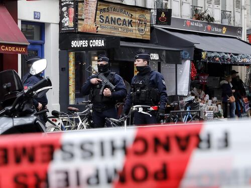 Sparatoria al centro culturale curdo: sangue e morti a Parigi