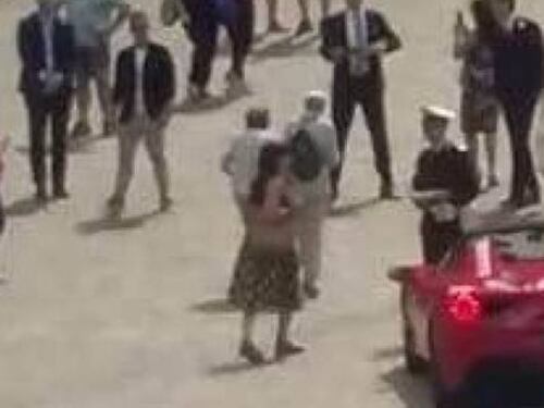 Siena, multato turista tedesco entrato in Piazza del Campo con l’auto