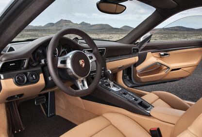 Porsche 911 Turbo e Turbo S 7