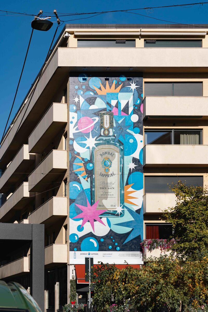 Gli street art più famosi reinterpretano il "blu" Bombay Sapphire 1