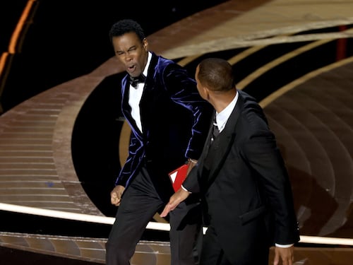 Chris Rock sul perché dello schiaffo da Will Smith: "Fa ancora male. Ma lei..."