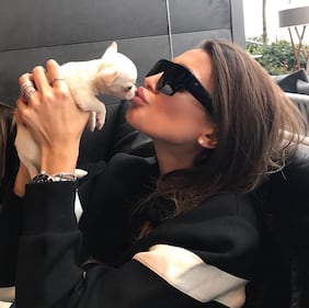 Cristina Buccino, foto hot sulle scale 9