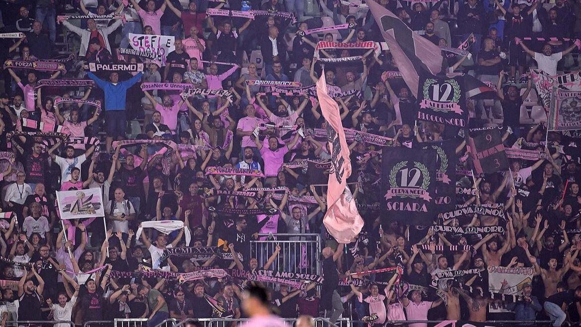 Serie B, il Parma vince e allunga, dietro ci sono Palermo e Como