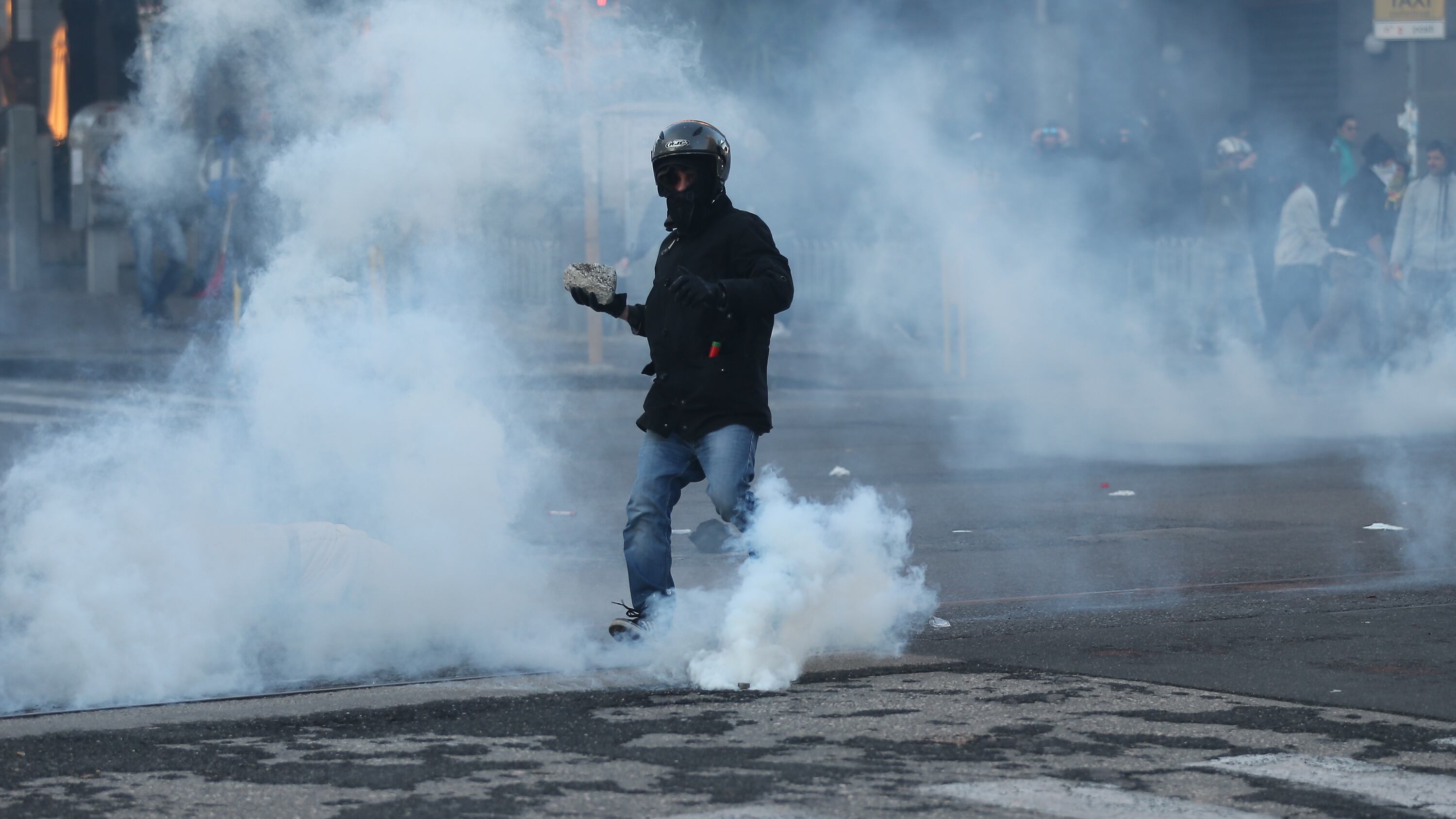 Devastare le città non è reato Assolto un altro antagonista