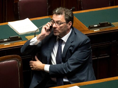 Olimpiadi 2026, il governo stronca la candidatura a tre. Ma c'è il piano B (senza Torino)