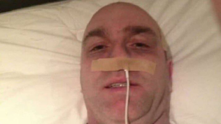 La finta malattia per raccogliere soldi: così l'ex leggenda irlandese truffava i fan