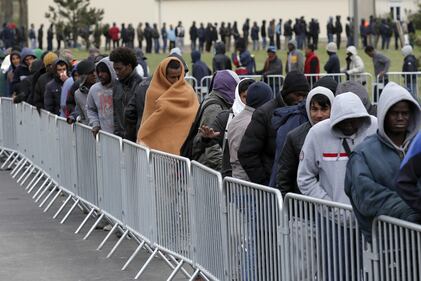 Calais invasa dai migranti 9