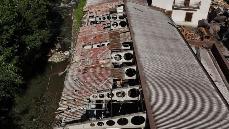 Devastazione e tetti scoperchiati, i danni in Val Seriana dopo il violento temporale 8
