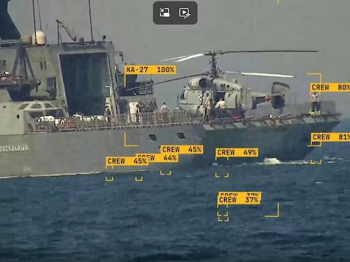 Alta tensione nel Baltico: drone sottomarino danese sfida una nave russa