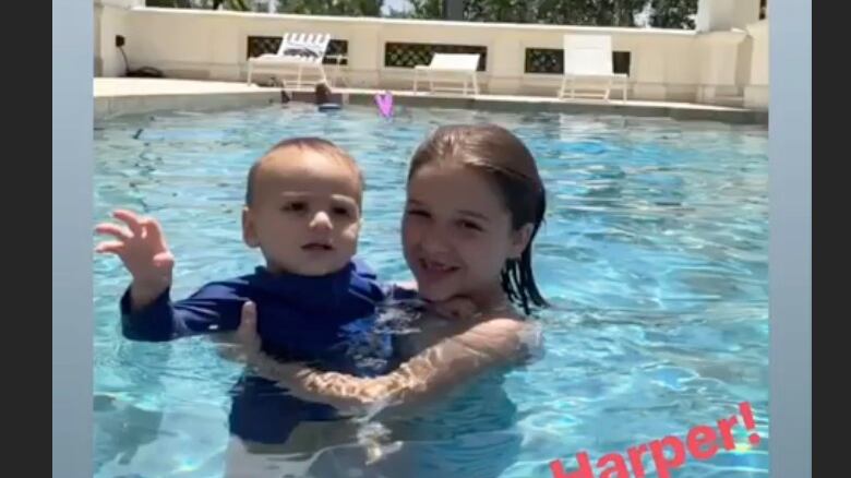 David Beckham, l’unica donna con cui “scivola” è sua figlia Harper