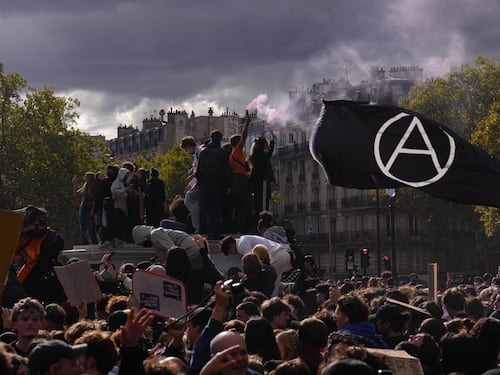 “Le proteste francesi? Esportabili. Il modello è l’Intifada”