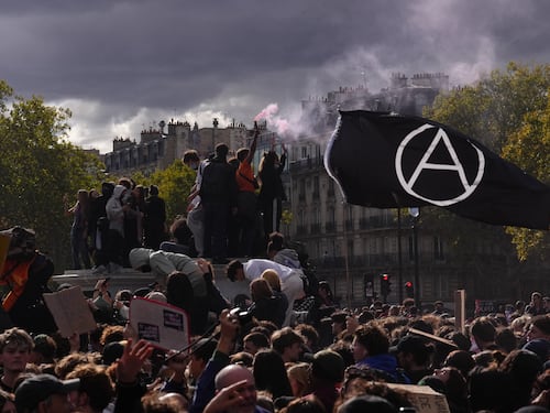 “I Fratelli Musulmani prendono di mira scuole e campus”. Chi soffia davvero sulle proteste degli studenti francesi
