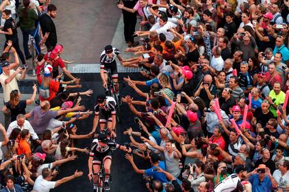 Al via il Giro d'Italia: ecco le foto della crono individuale  9