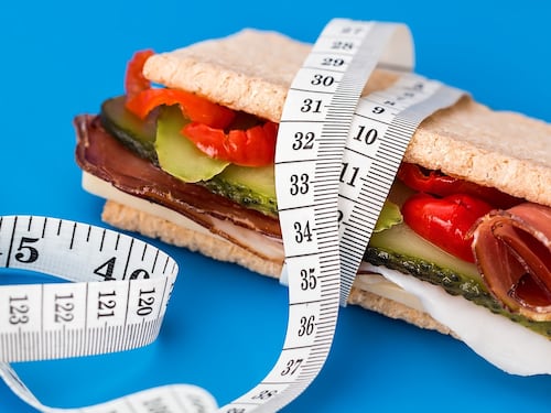 Ecco perché dopo la dieta si riprende peso: le cellule che "ricordano" e l’effetto "yo-yo"