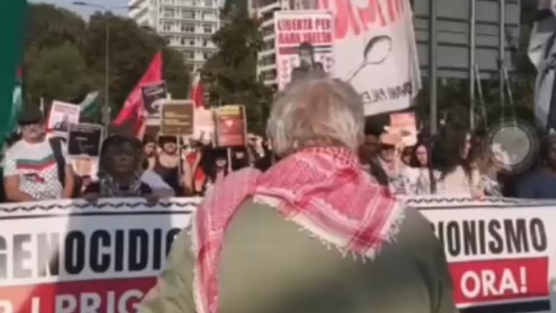 A Milano si ringraziano pure gli Houti. Chi è il leader filopalestinese in piazza con l’associazione di Hannoun