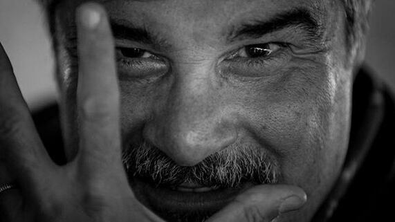 Pino Insegno padre per la quarta volta a 60 anni