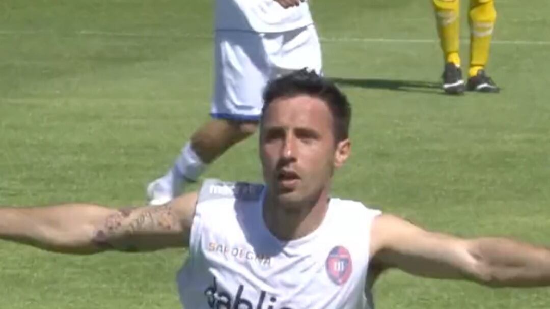 Blitz anti ultras a Cagliari: indagato anche l'ex calciatore Cossu