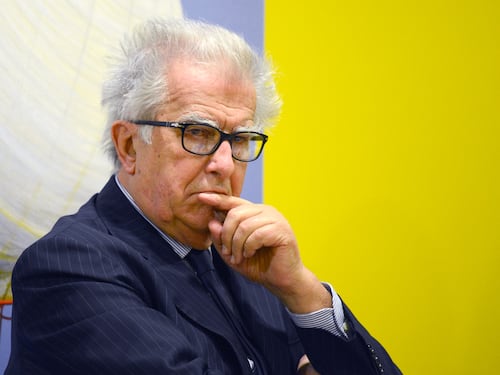 "Non ha senso dello Stato". L'attacco di Zanda alla Meloni. Così lo storico dem esiliato da Schlein prova a tornare in campo