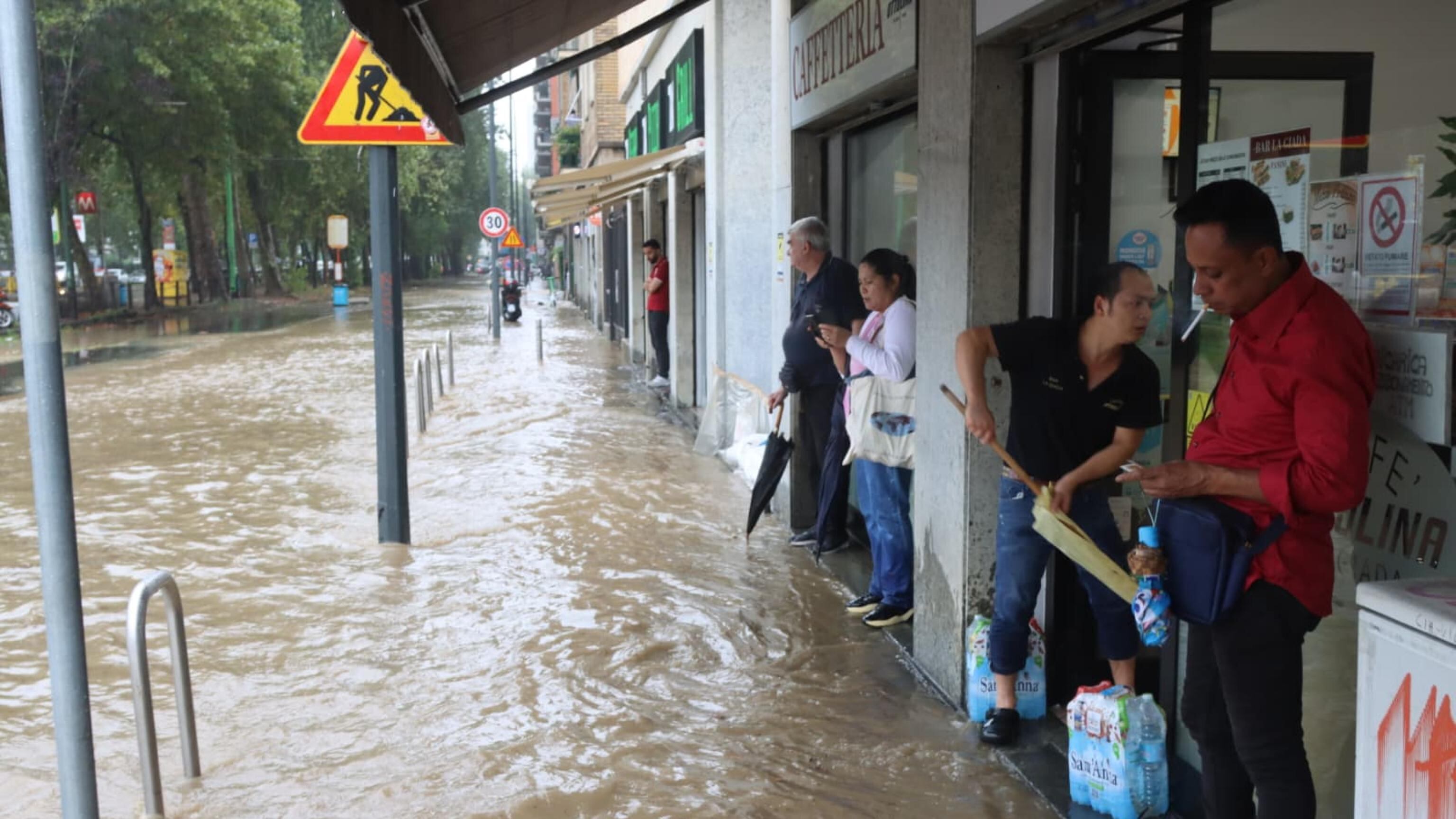 Milano sott'acqua, ad Alessandria dispersa una donna