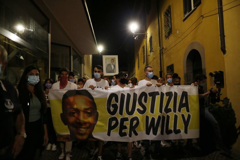 Fiaccolata in ricordo di Willy Monteiro: "Rabbia e vendetta non appartengono a questa comunità" 2