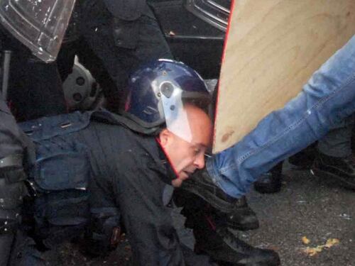 In tre anni 1.500 feriti. Ecco la "mattanza" di polizia e carabinieri