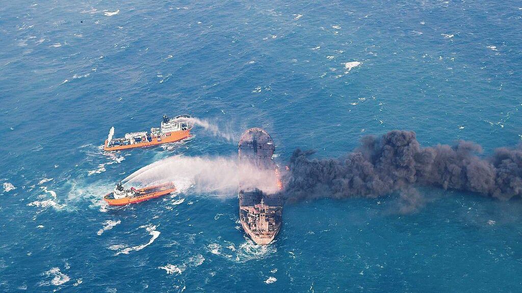 Cina, affonda petroliera con 136mila tonnellate di greggio a bordo