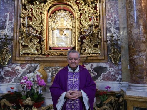 "La scuola è laica". E la Madonna di San Luca di Bologna viene lasciata fuori