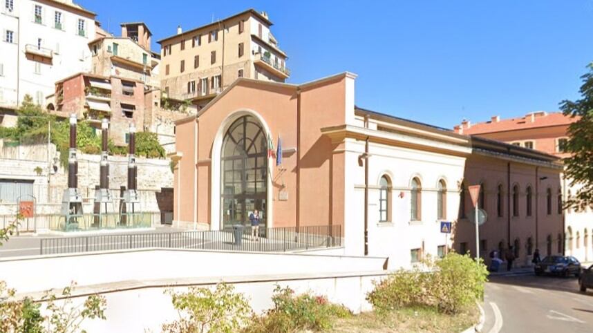 Perugia, indagato romeno: stupra la moglie e la chiude fuori casa