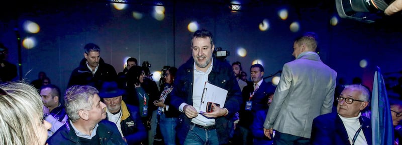 Salvini sulla politica estera: “Basta soldi e armi all’Ucraina. No all’esercito europeo”