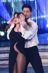 Alba Parietti sexy a Ballando con le Stelle 7