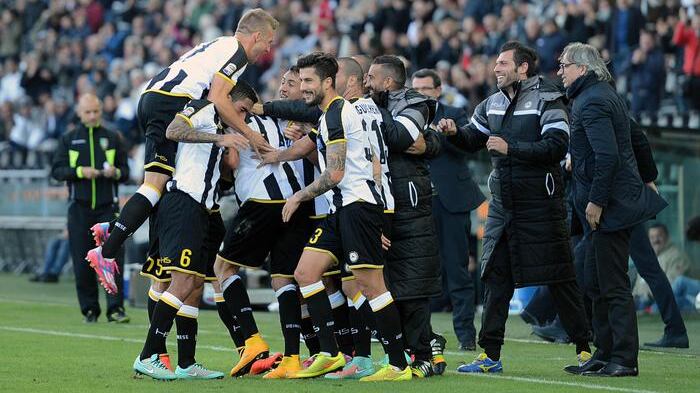 Udine, alcol vietato allo stadio Per tutti, tranne per i vip