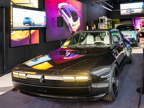 Renault e Alpine disegnano il futuro dell'auto nella smart city alla Design Week