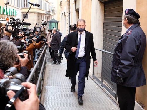 Casaleggio spegne lo "scudo": stop all'assistenza legale ai 5S