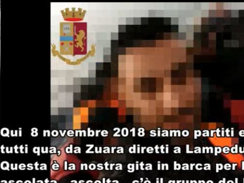 I video-selfie dei migranti: "La nostra gita in barca per l'Italia"