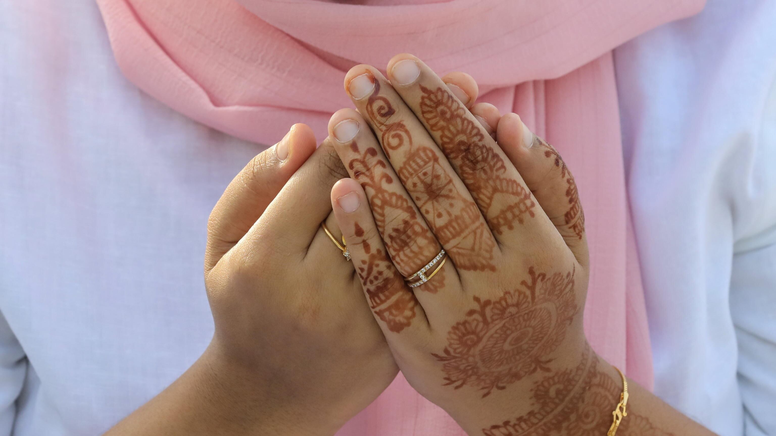Fine Ramadan a Merano, preghiera solo per uomini: “Vietato portare donne”