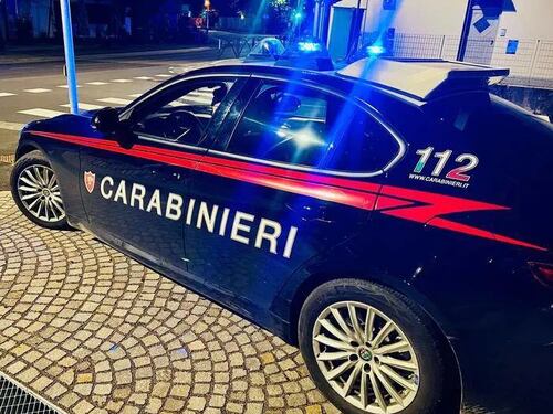 Furti di auto di lusso dei Vip tra Forte dei Marmi e Cortina: la banda dell’Est Europa e il traffico verso Dubai