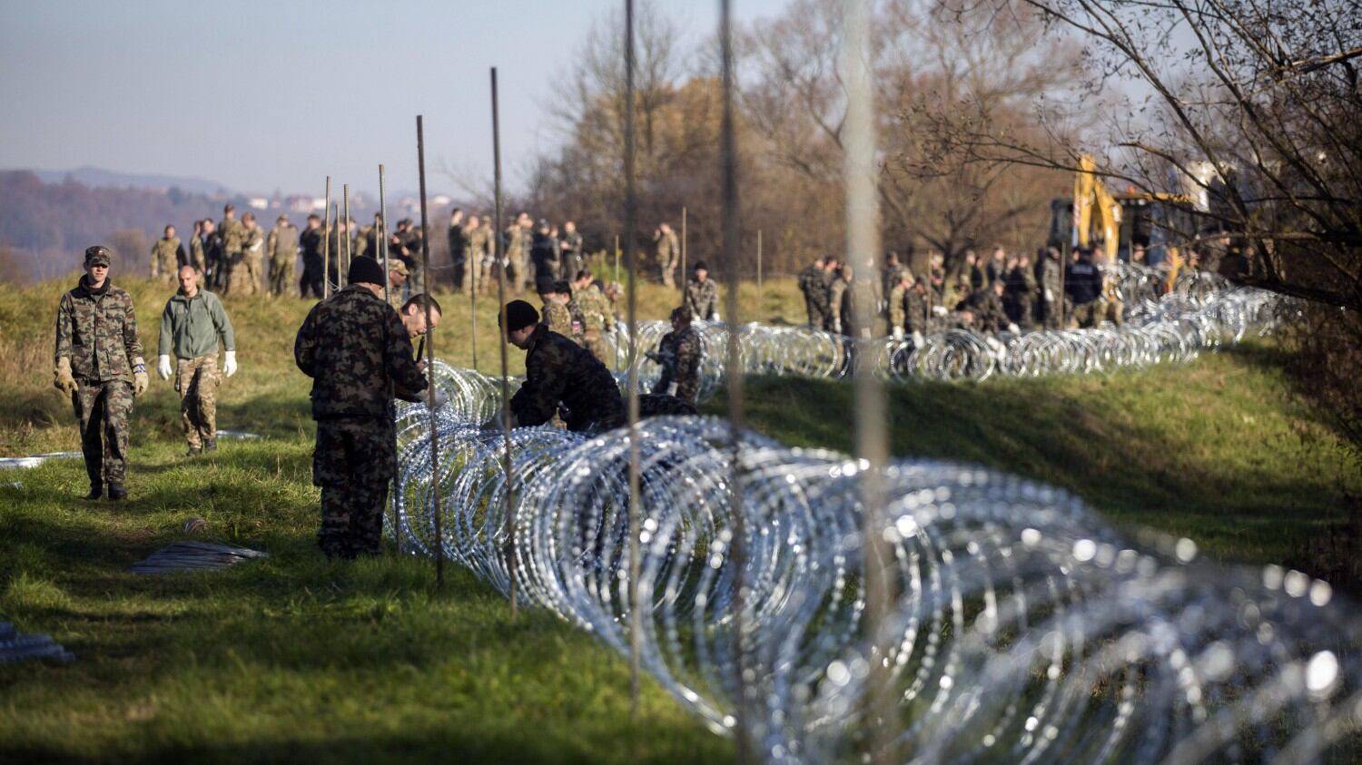 La Slovenia costruisce il muro anti-migranti