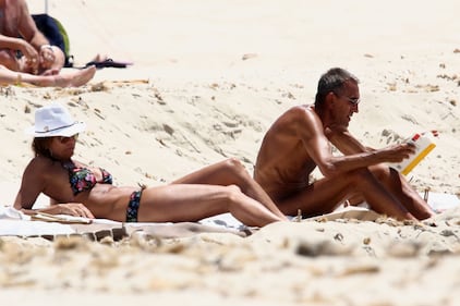 Il topless di Cristina Parodi a Formentera 3